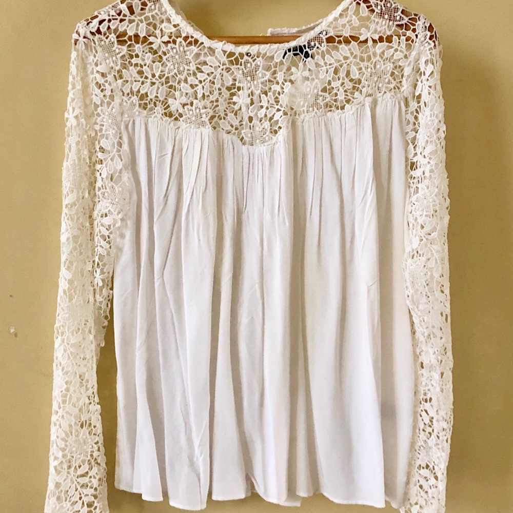 New! Beautiful, part lace, off white/cream top